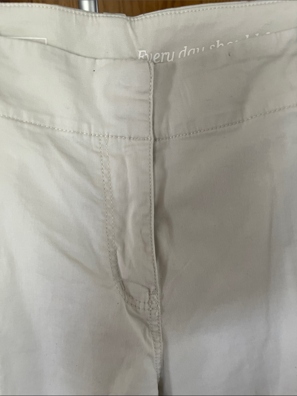 Vineyard Vines Chino Shorts Women’s 12 Preppy Coastal Tan - Picture 6 of 9